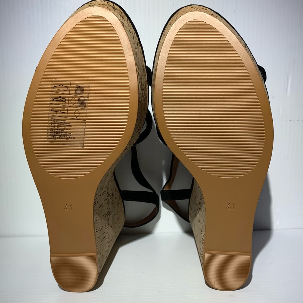 BRAND NEW H&M Black Sz 9.5 Strappy Cork Wedges Velour Feel Straps Platform’s - Picture 5 of 11